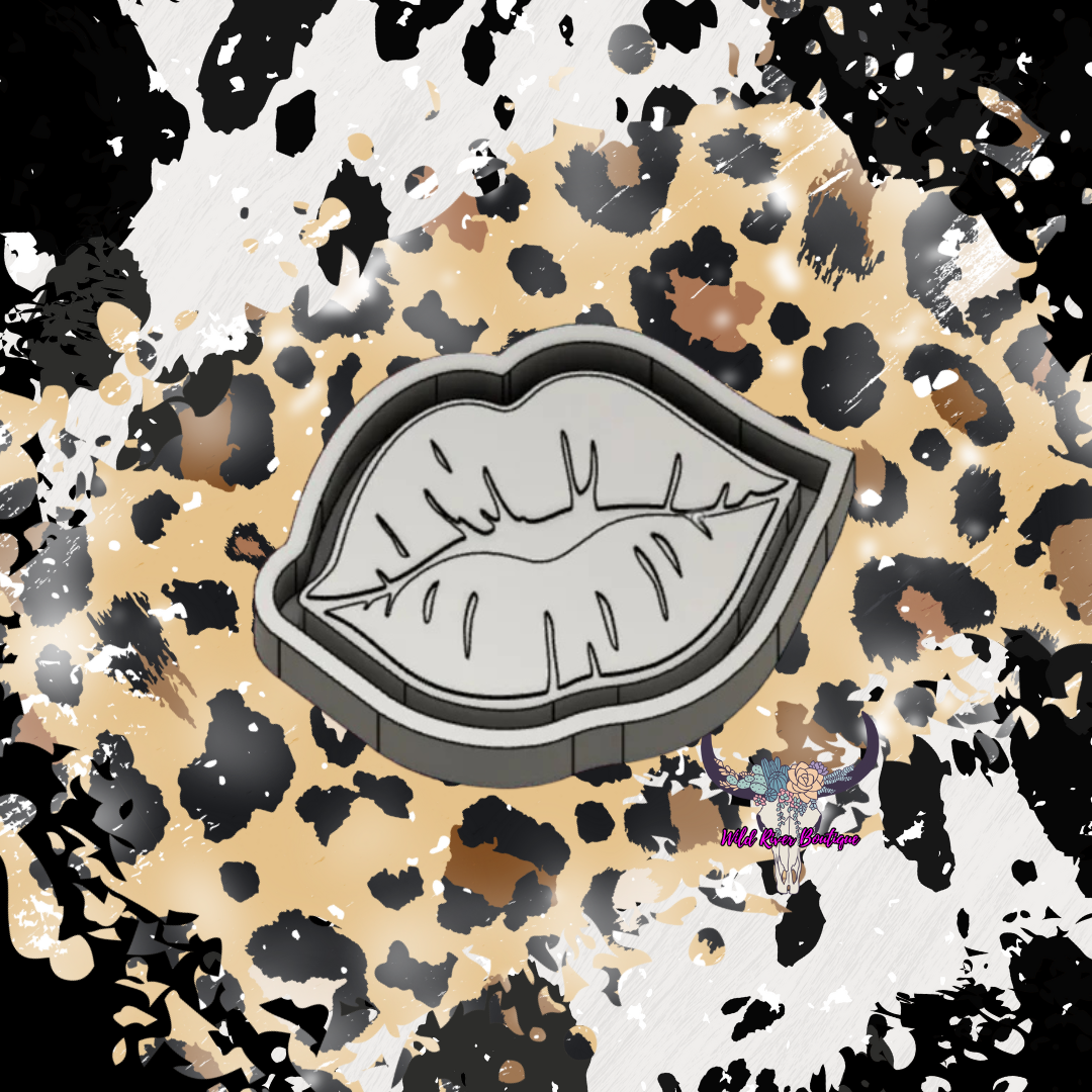Kiss Freshie Mold